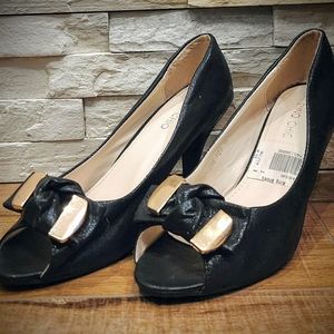 Pinq chiq black heels